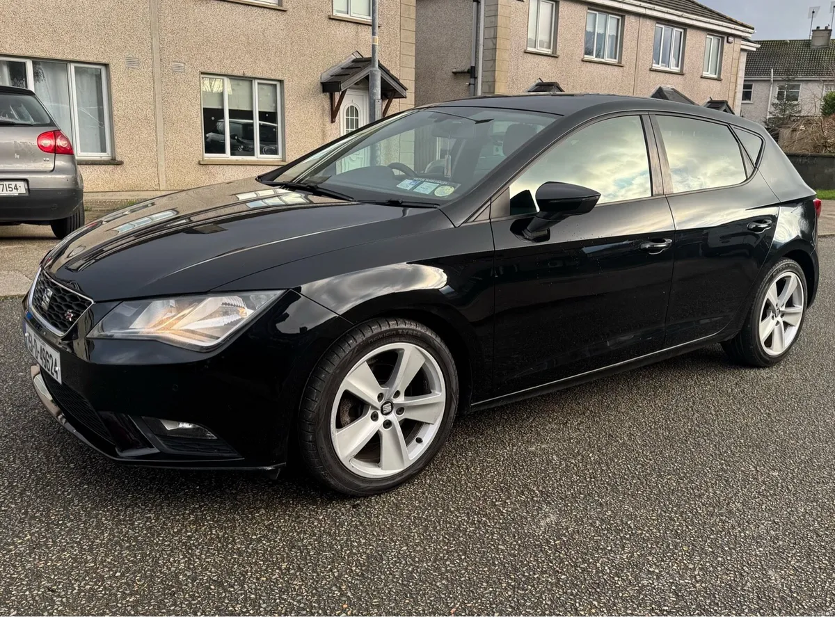 SEAT LEON FR 2.0 DIESEL AUTOMATIC - Image 4