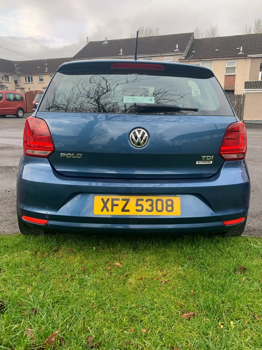 2015 VW POLO SE TDi  1422cc - Image 4