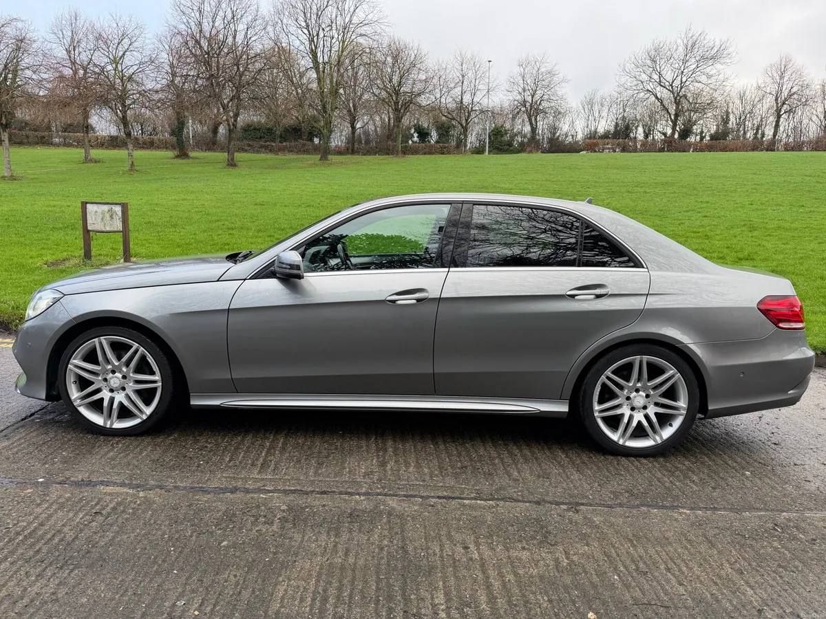 Mercedes e220 AMG line spider alloys - Image 2
