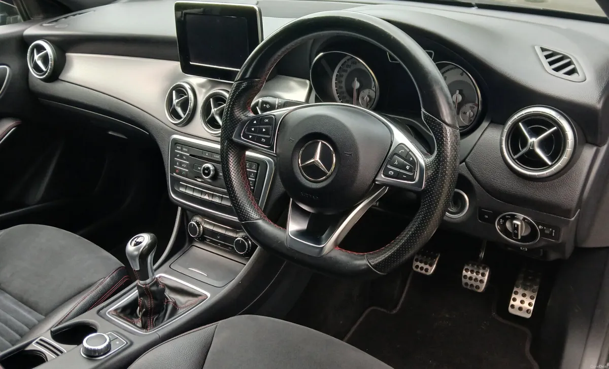 Mercedes-Benz CLA 2015 *AMG SPORT CDi 180** - Image 3