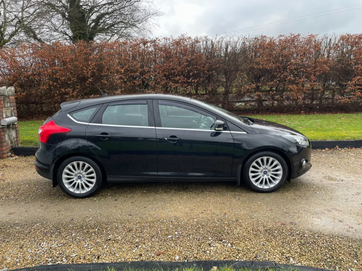 Ford Focus TITANIUM 1.0 LITRE 998 CC 125 BHP. - Image 4