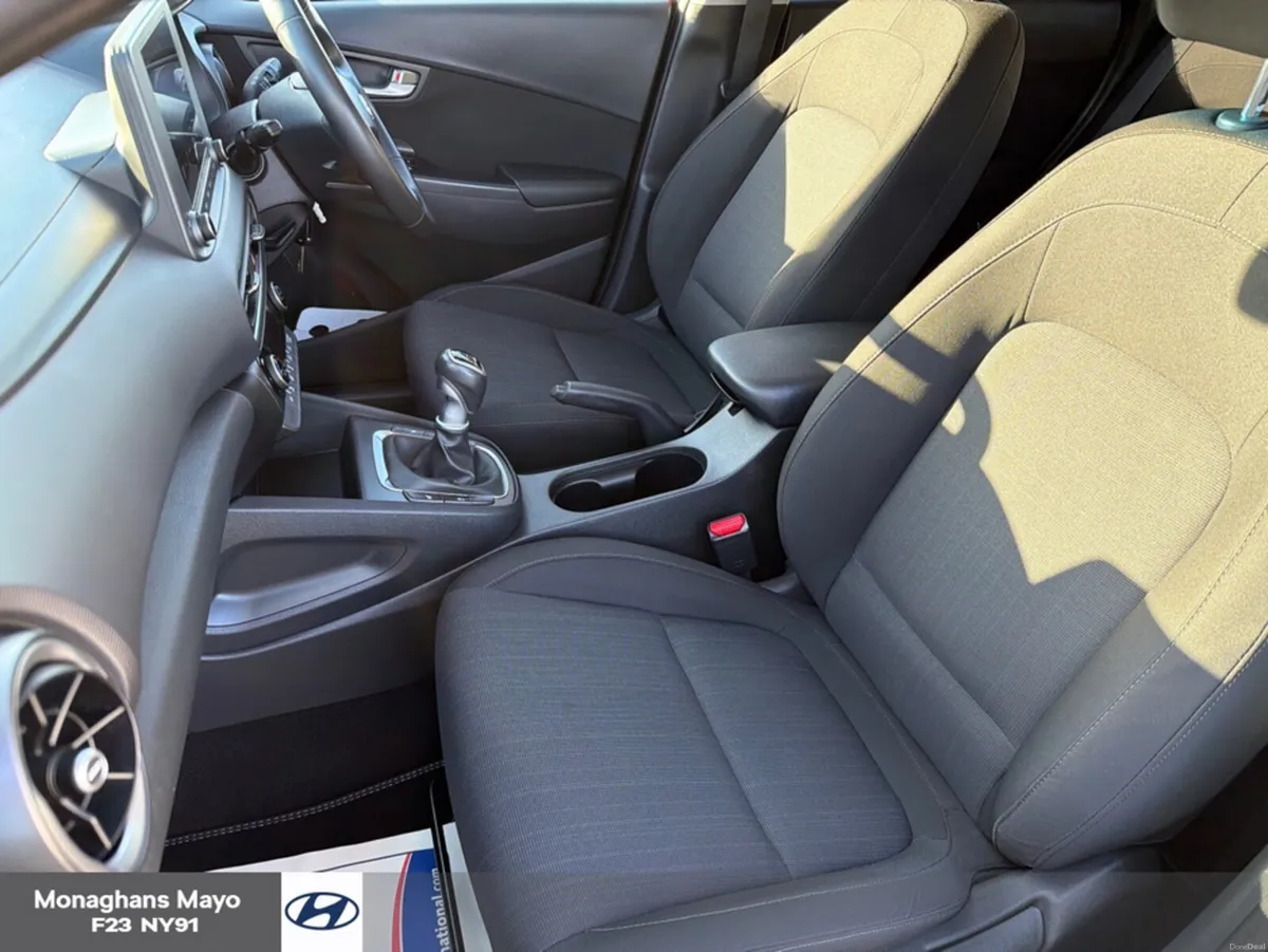 Hyundai KONA KAUAI EXECUTIVE 1.0 TURBO PETROL 5DR - Image 4