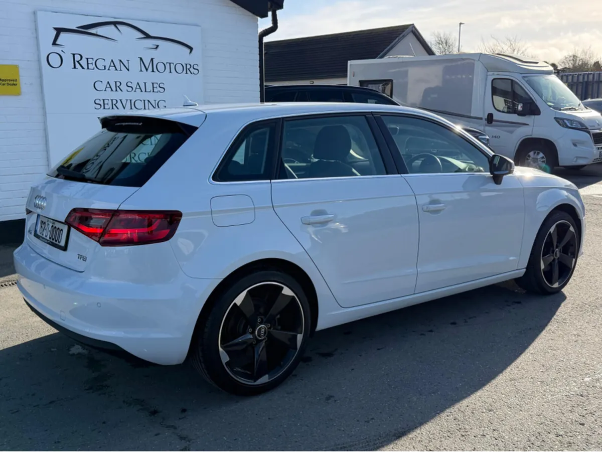 Audi A3 1.4 TFSI SE TECHNIK 5DR - Image 3