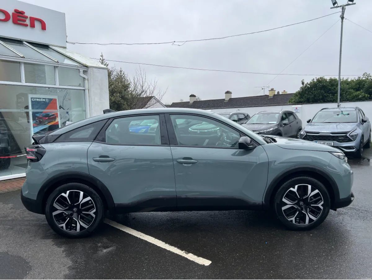 Citroen e-C4 PLUS 54KWH 156HP - Image 2