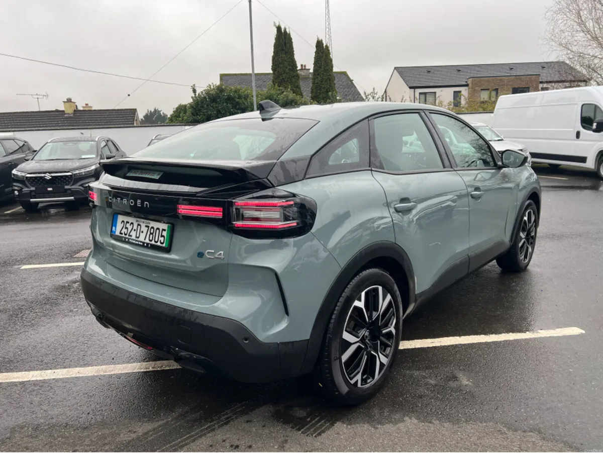 Citroen C4 PLUS 54KWH 156HP - Image 3