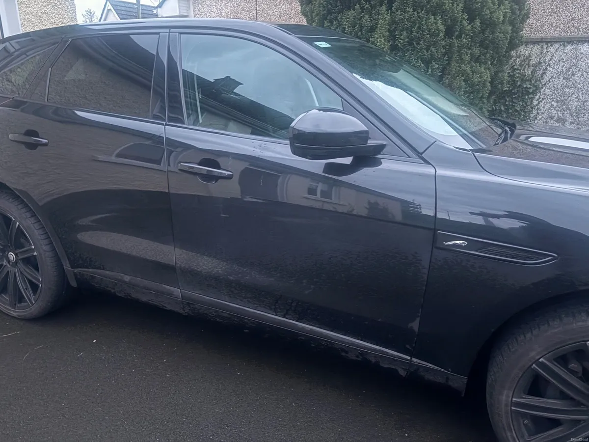 Jaguar F-Pace 2021 - Image 2