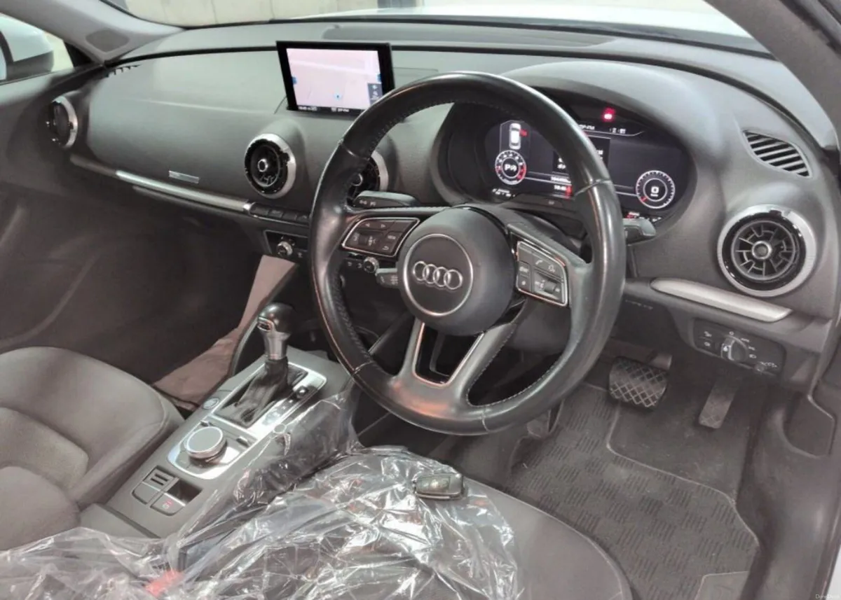 Audi A3 2017 - Sportback + Automatic - Image 4