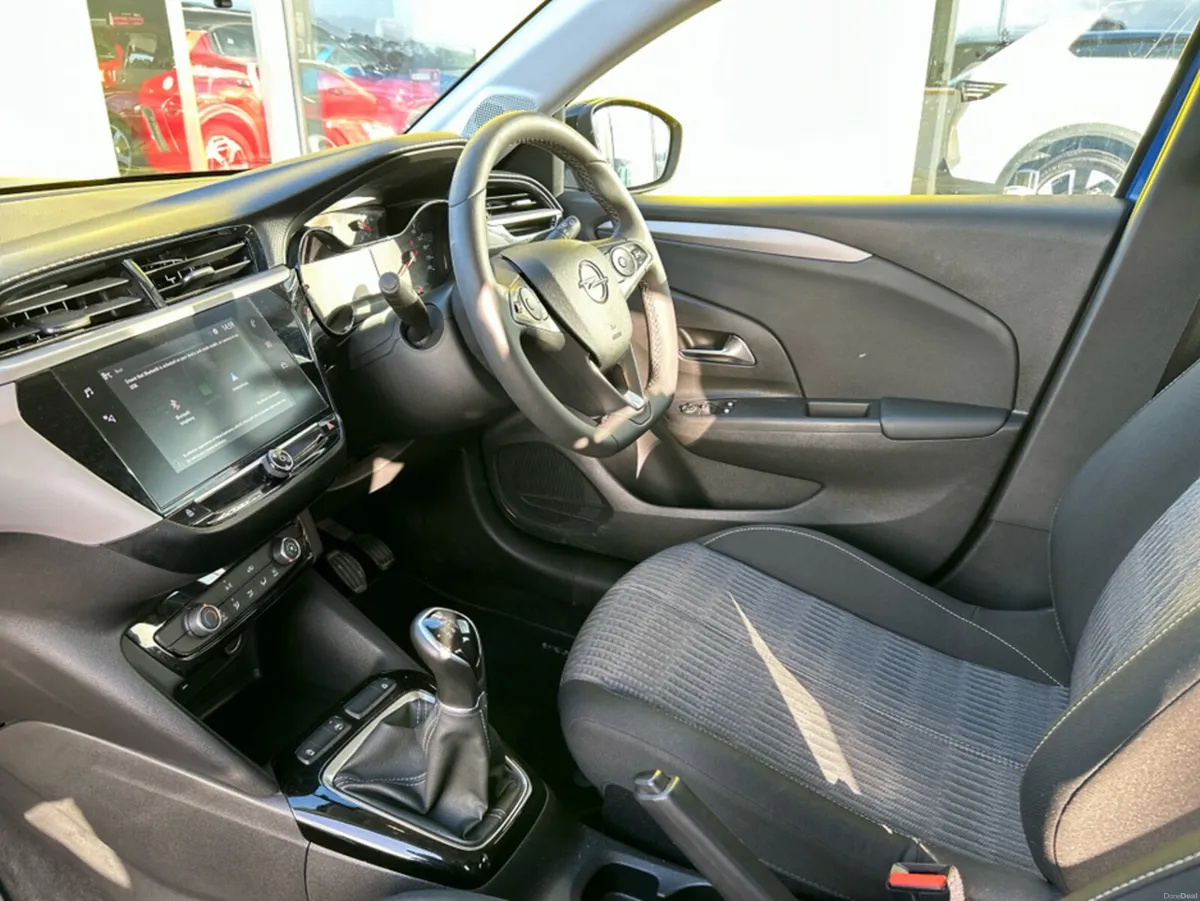 Opel Corsa SC-1.2 75PS-PET-5SP-MY22 4DR - Image 3