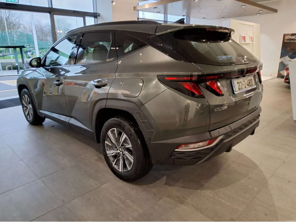 Hyundai Tucson EXECUTIVE HYBRID ** ONLY 16K KMS ** - Image 3