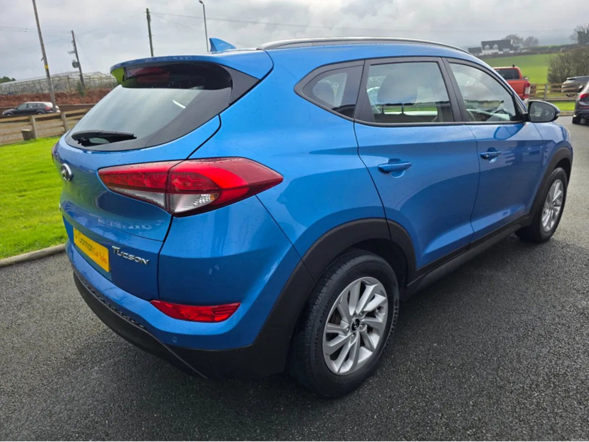 Hyundai Tucson SE NAV B-DRIVE 2WD CRDI BLUE DRIVE - Image 3