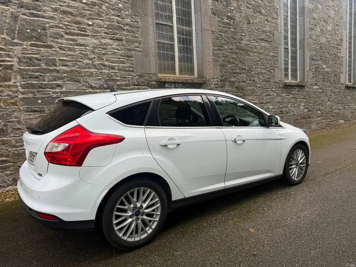 Ford focus 1.0 Ecoboost Zetec 125PS - Image 2