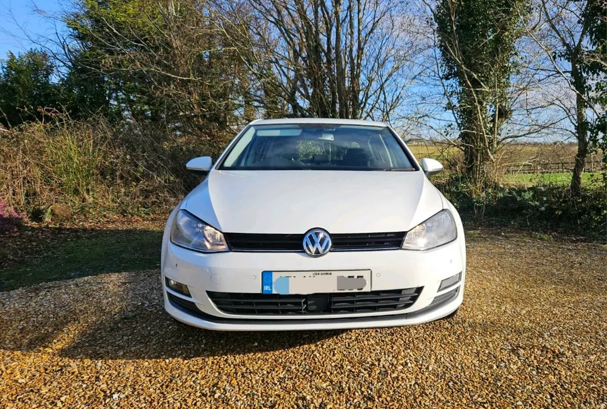Volkswagen Golf 2015 - Automatic - Image 4