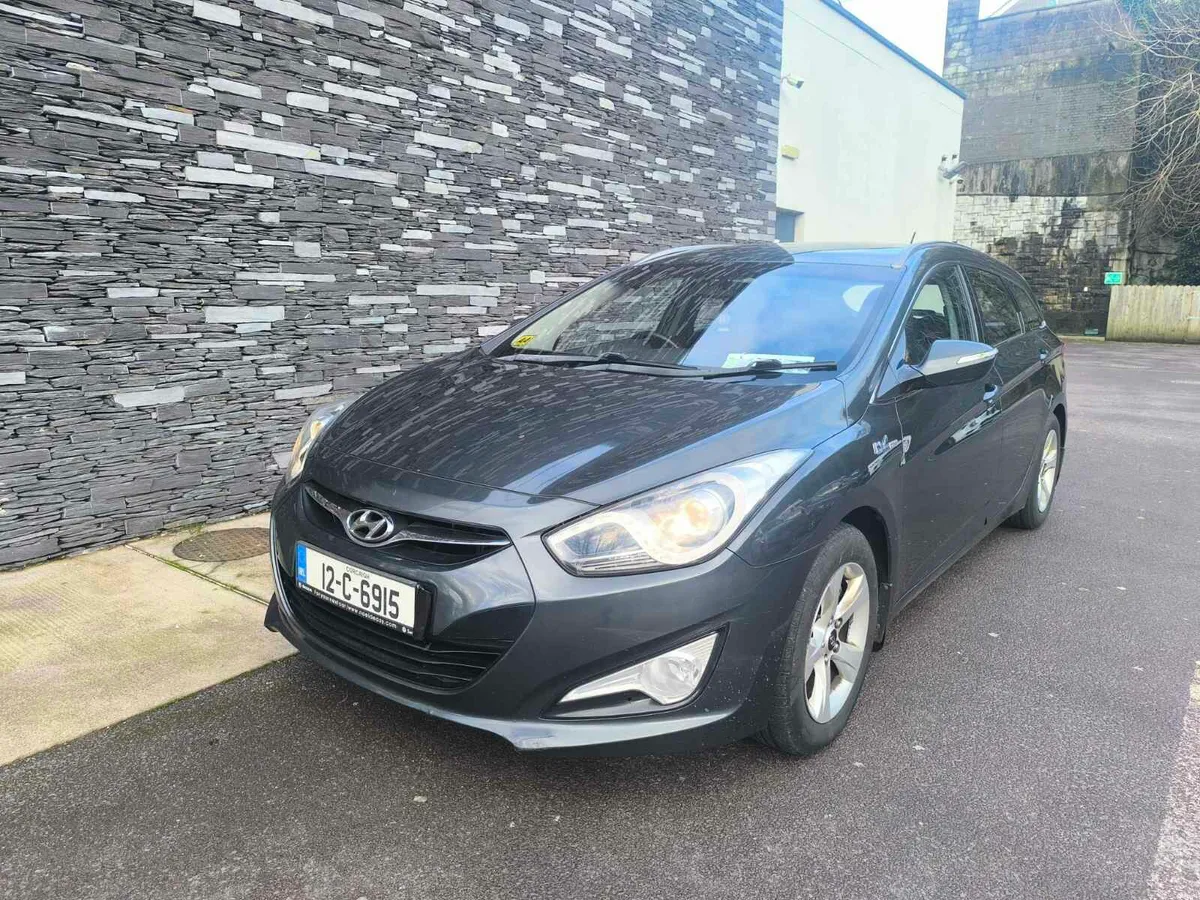 2012 Hyundai i40 - Image 2