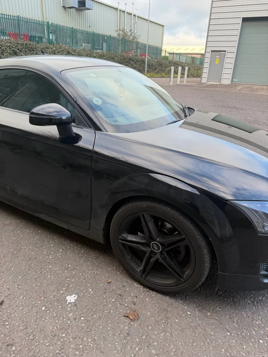 Audi TT 2.0L TFSI Automatic - Image 2