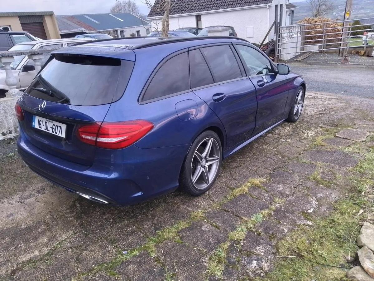 Mercedes-Benz C-Class 2016 - Image 4