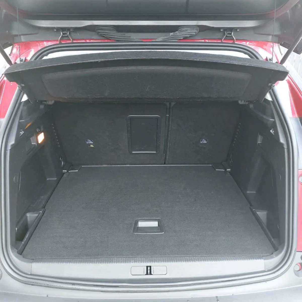 Peugeot 3008 Hatchback Diesel Red - Image 4