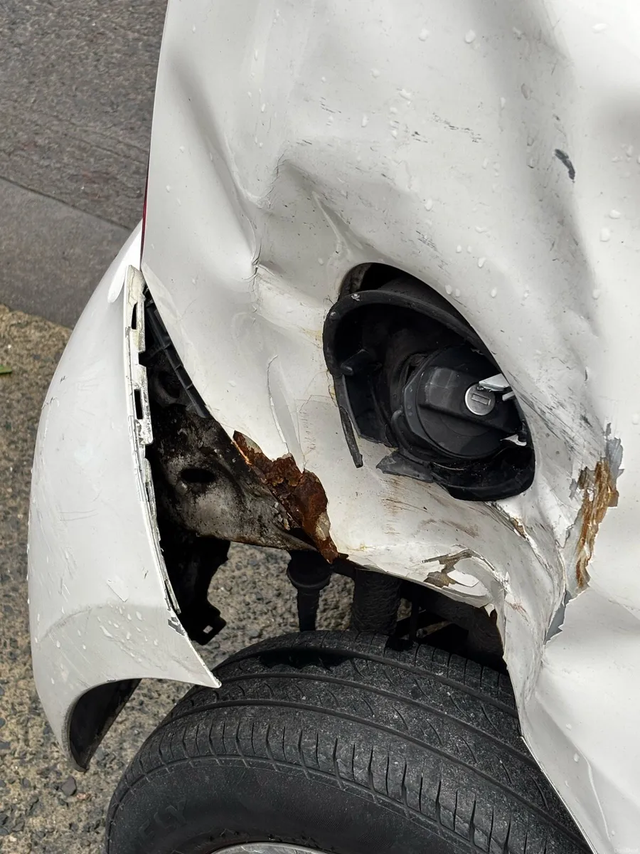 Volkswagen up 2012 - Image 2