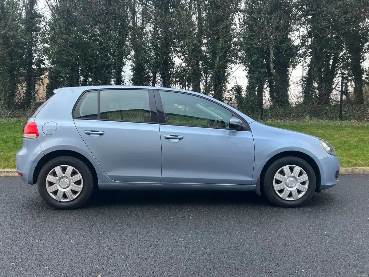 Volkswagen Golf 2010 (01/27) - Image 3