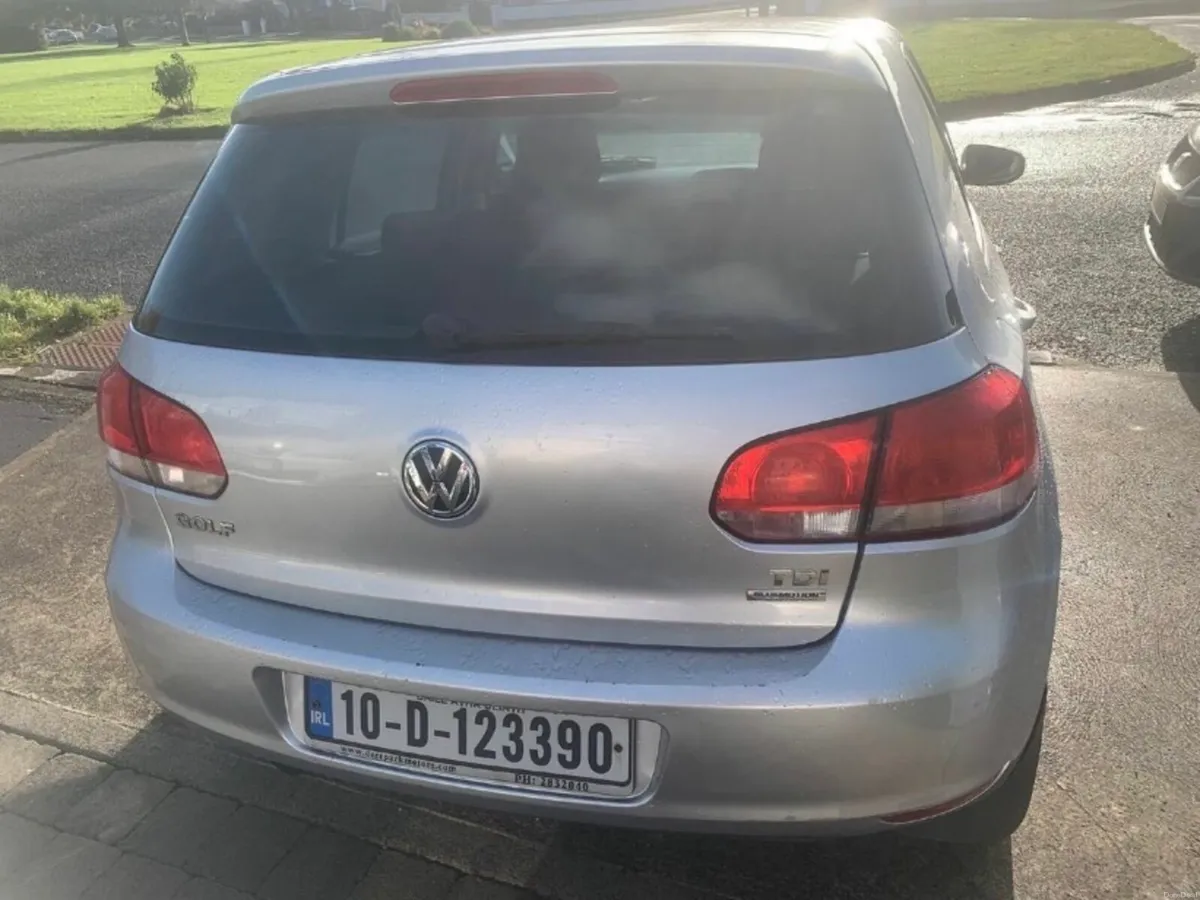 Volkswagen Golf 2010 Only € 4,500 - Image 2