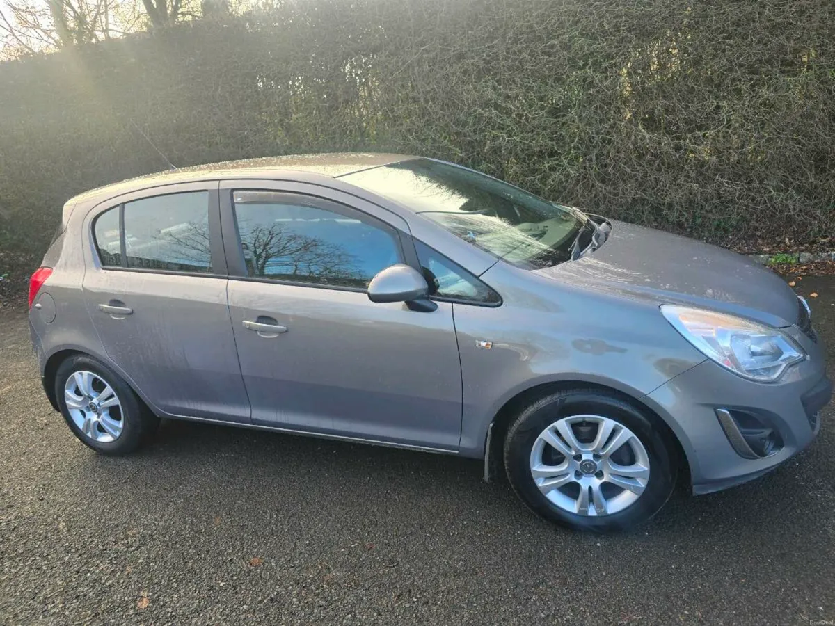 Opel Corsa 1.2 Petrol 2012 - Image 4