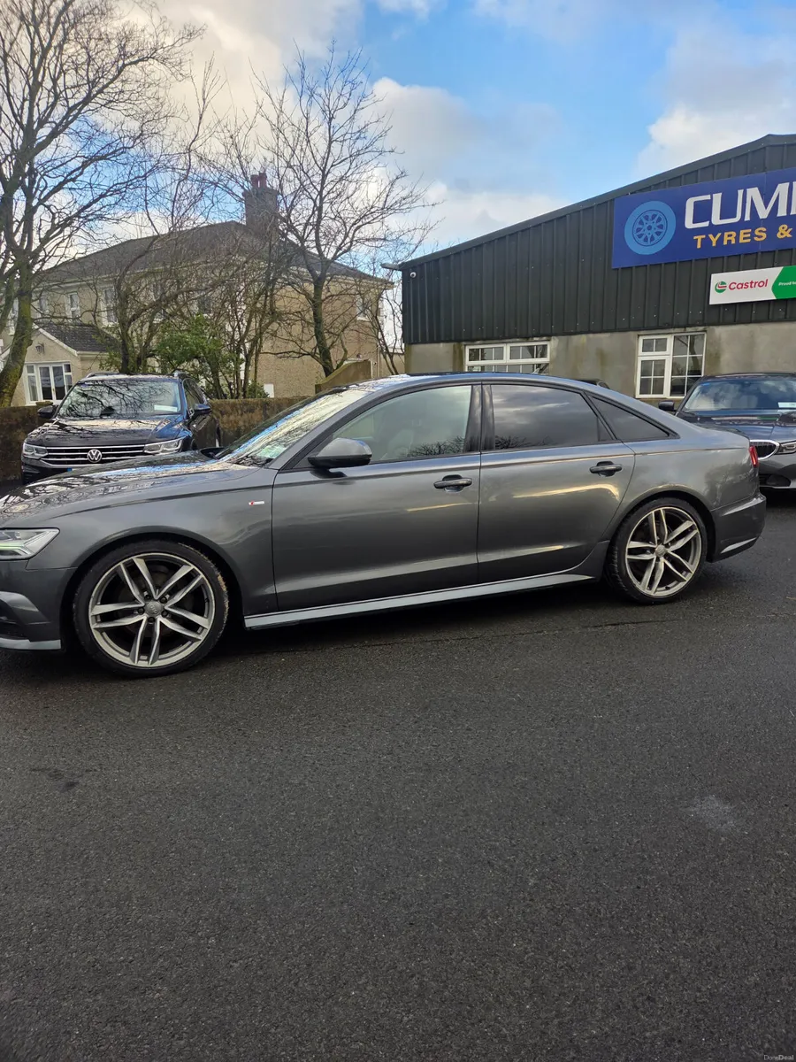 Audi A6 2018 sline black edition - Image 4