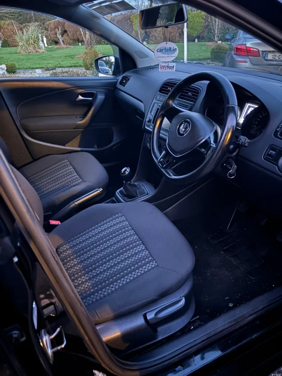 2015 VW Polo - Image 2