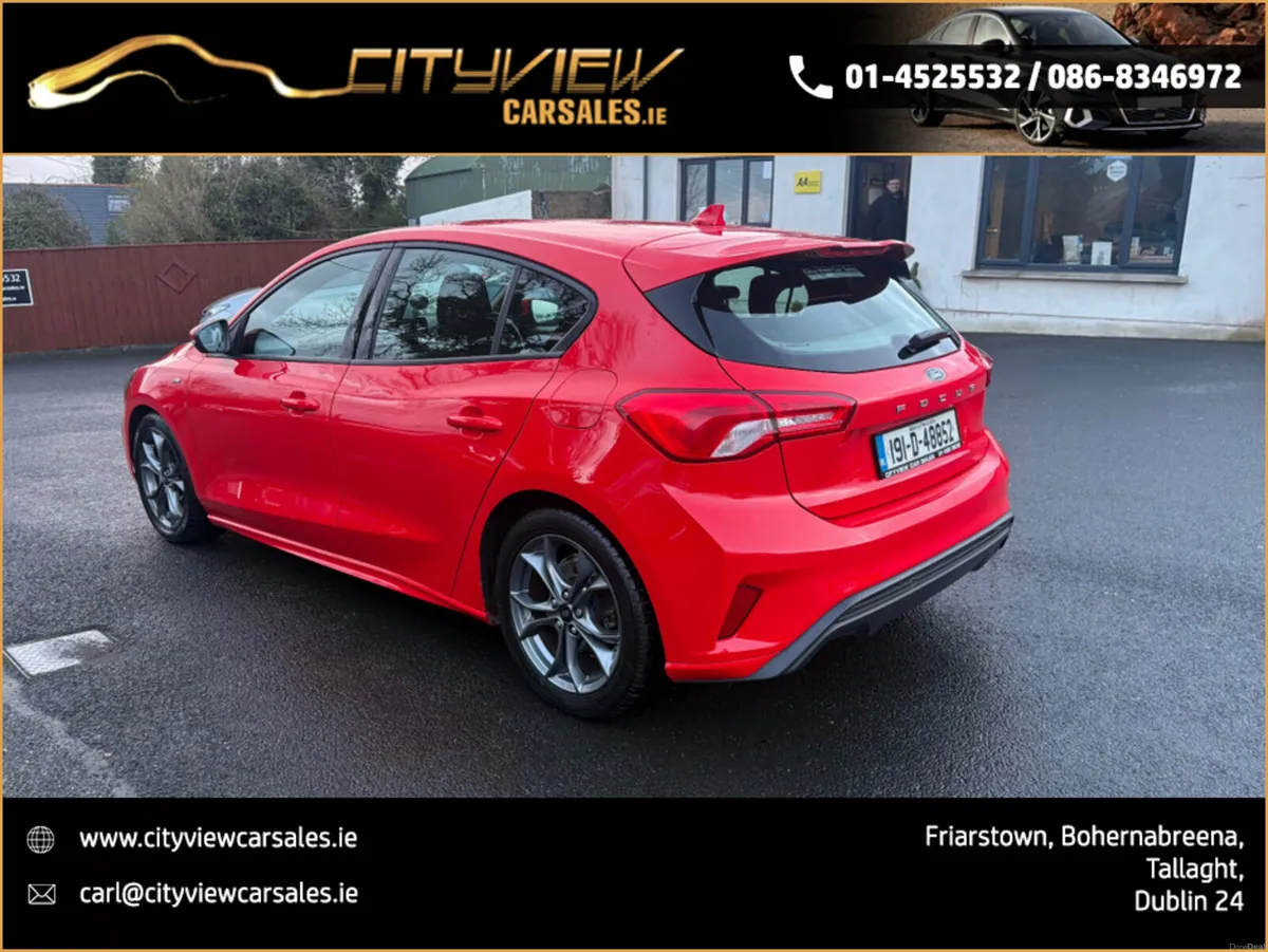Ford Focus ST-LINE AUTOMATIC ECOBOOST - Image 6