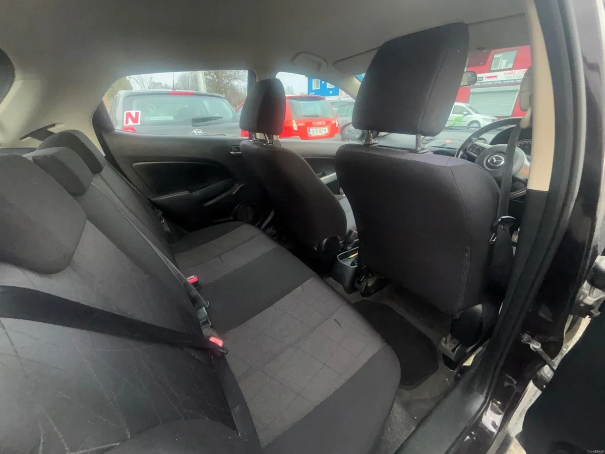 Mazda Mazda2 2011 - Image 2