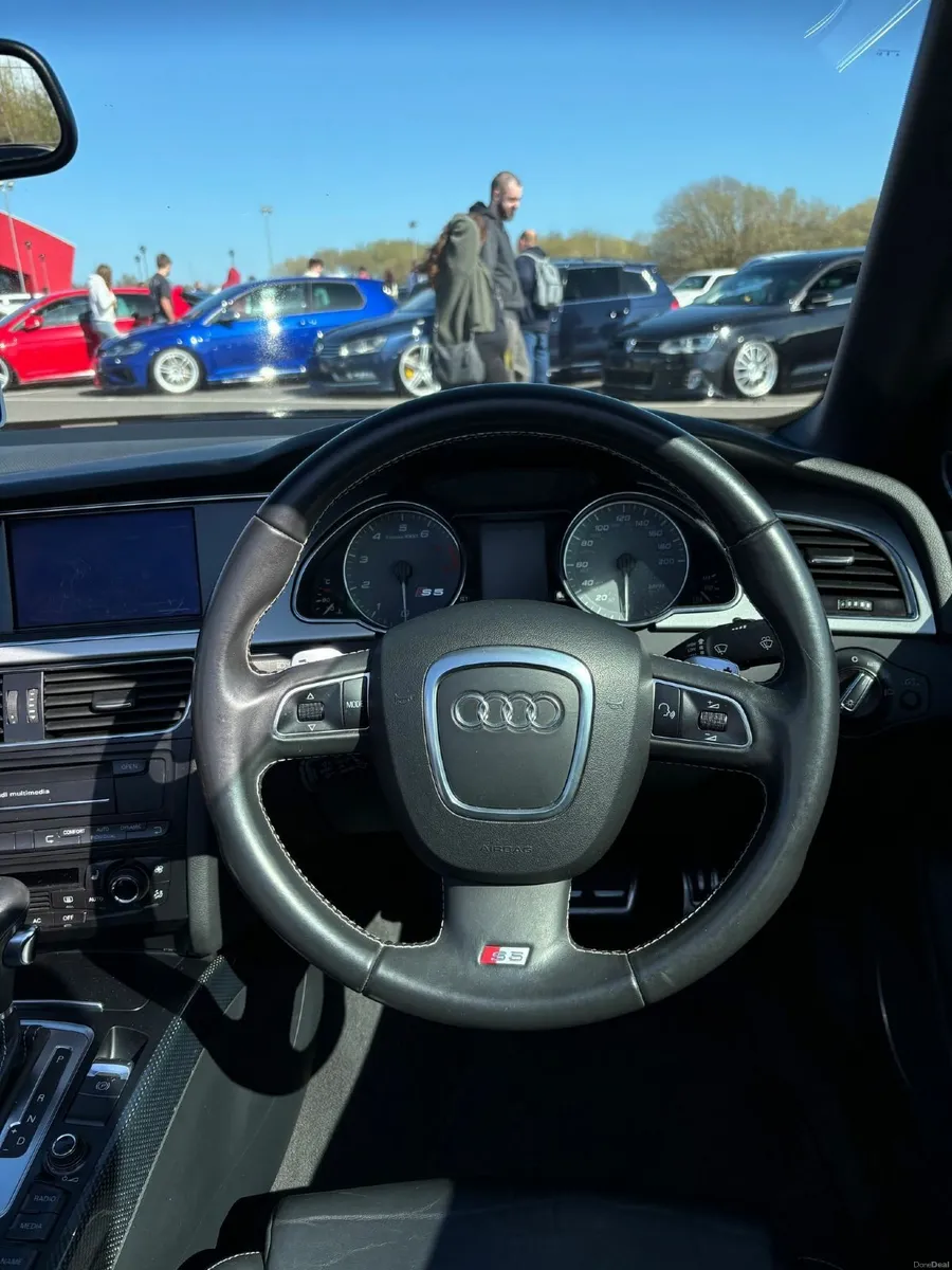 Audi S5 2011 - Image 2