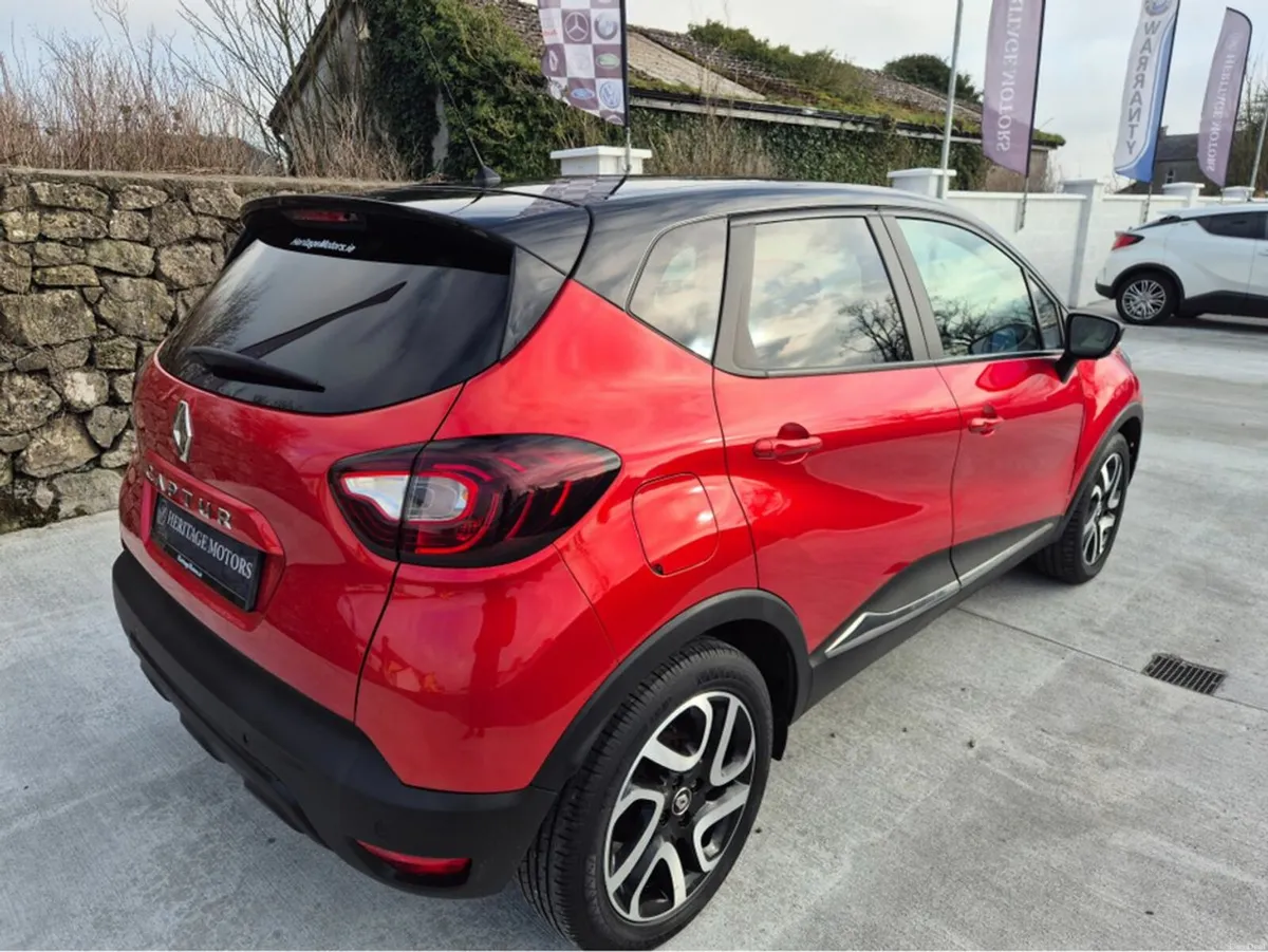 Renault Captur ICONIC DCI 90 MY MY18 5DR - Image 3