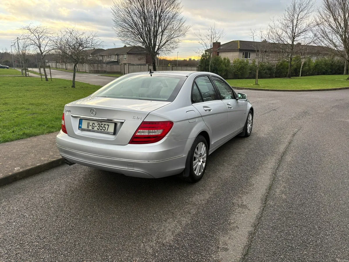 Mercedes benz c-class - Image 2