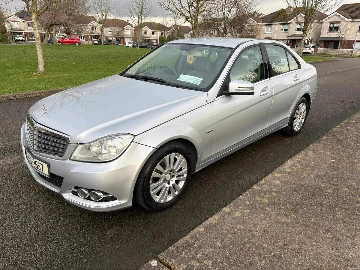 Mercedes benz c-class - Image 3