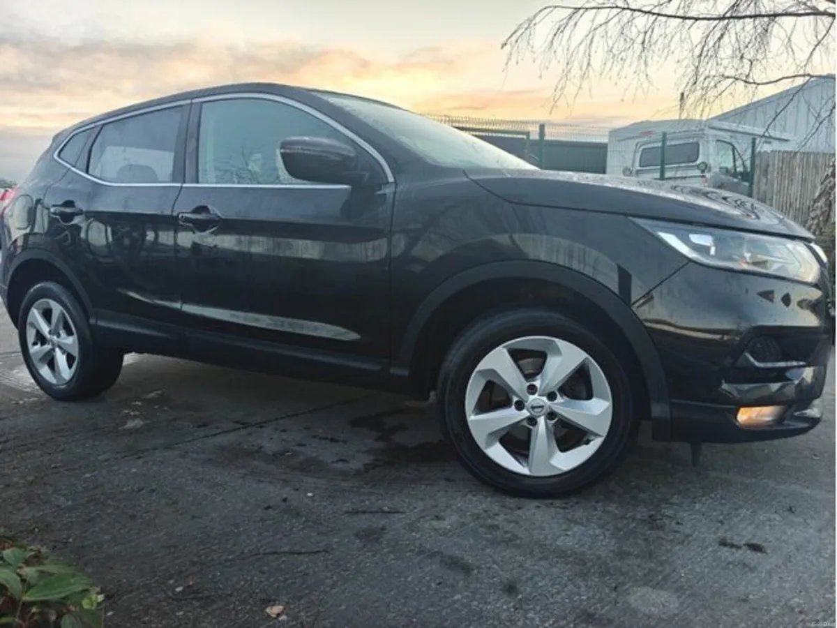 Nissan Qashqai 1.5 DCI Acenta Premium 115PS 5DR - Image 1