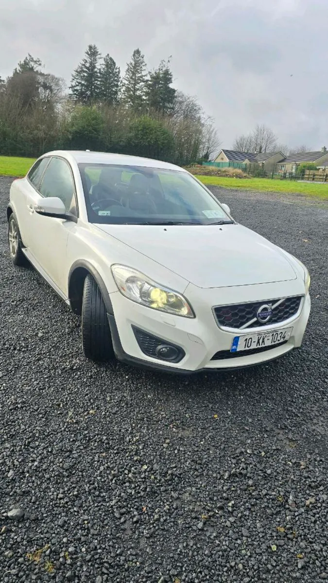 2010 volvo c30 - Image 1
