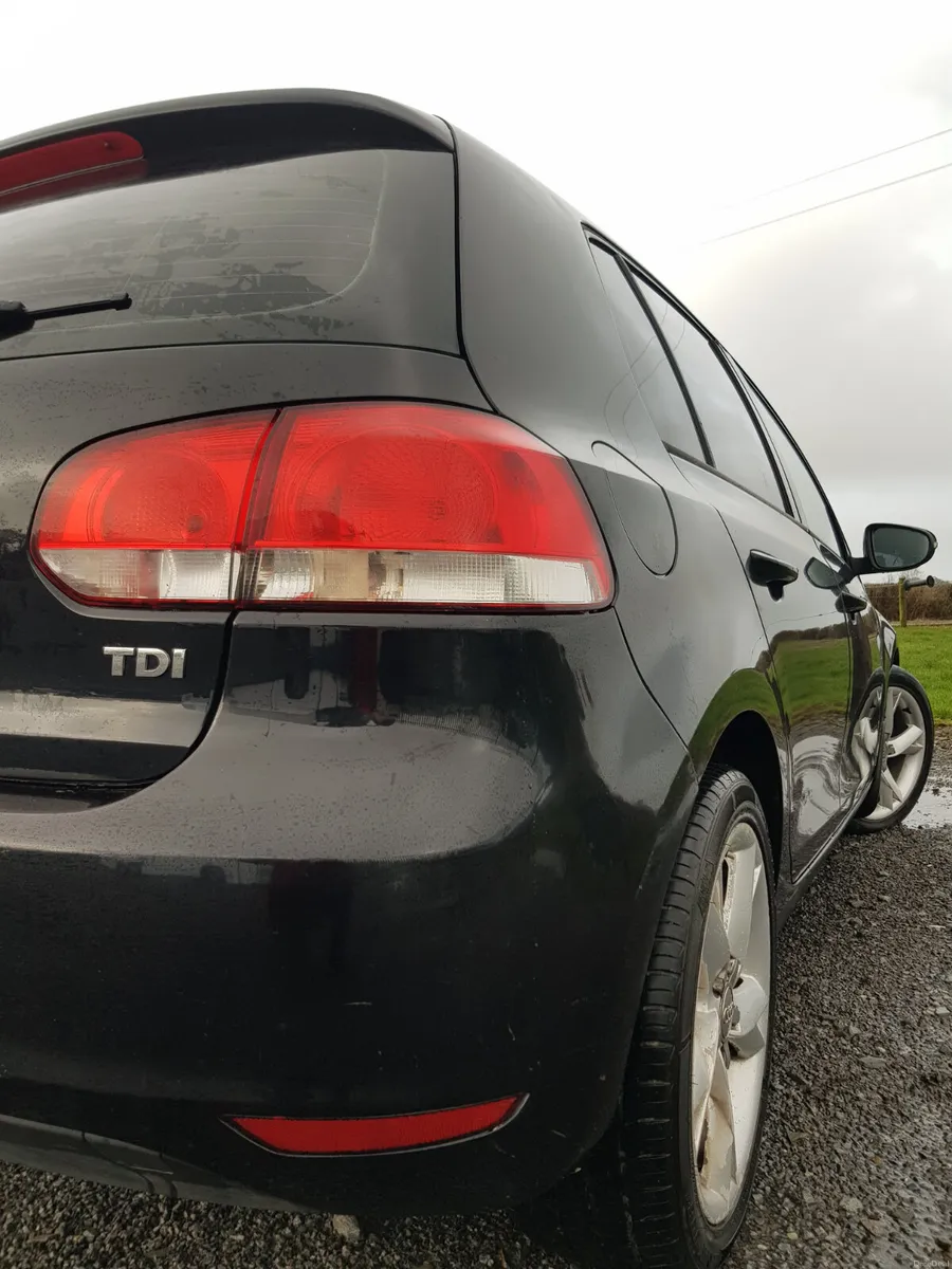 Volkswagen Golf 2011 - Image 3