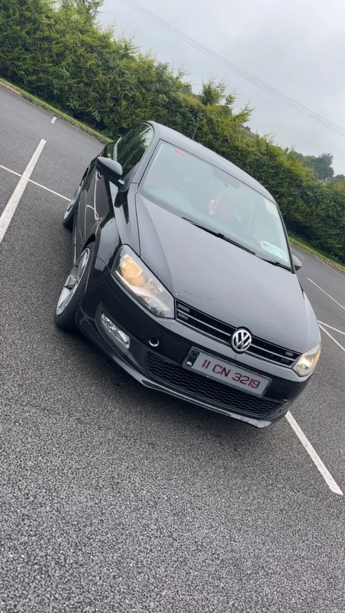 Volkswagen polo 2011 - Image 1