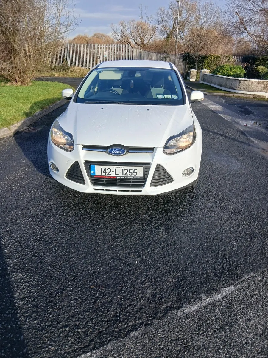 Ford Focus 2014 - Image 2