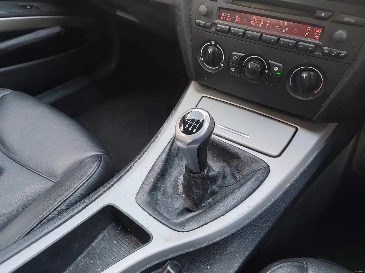 BMW 316i  2007 - Image 4