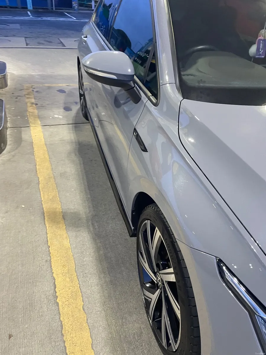 Volkswagen Golf 2021 - Image 2