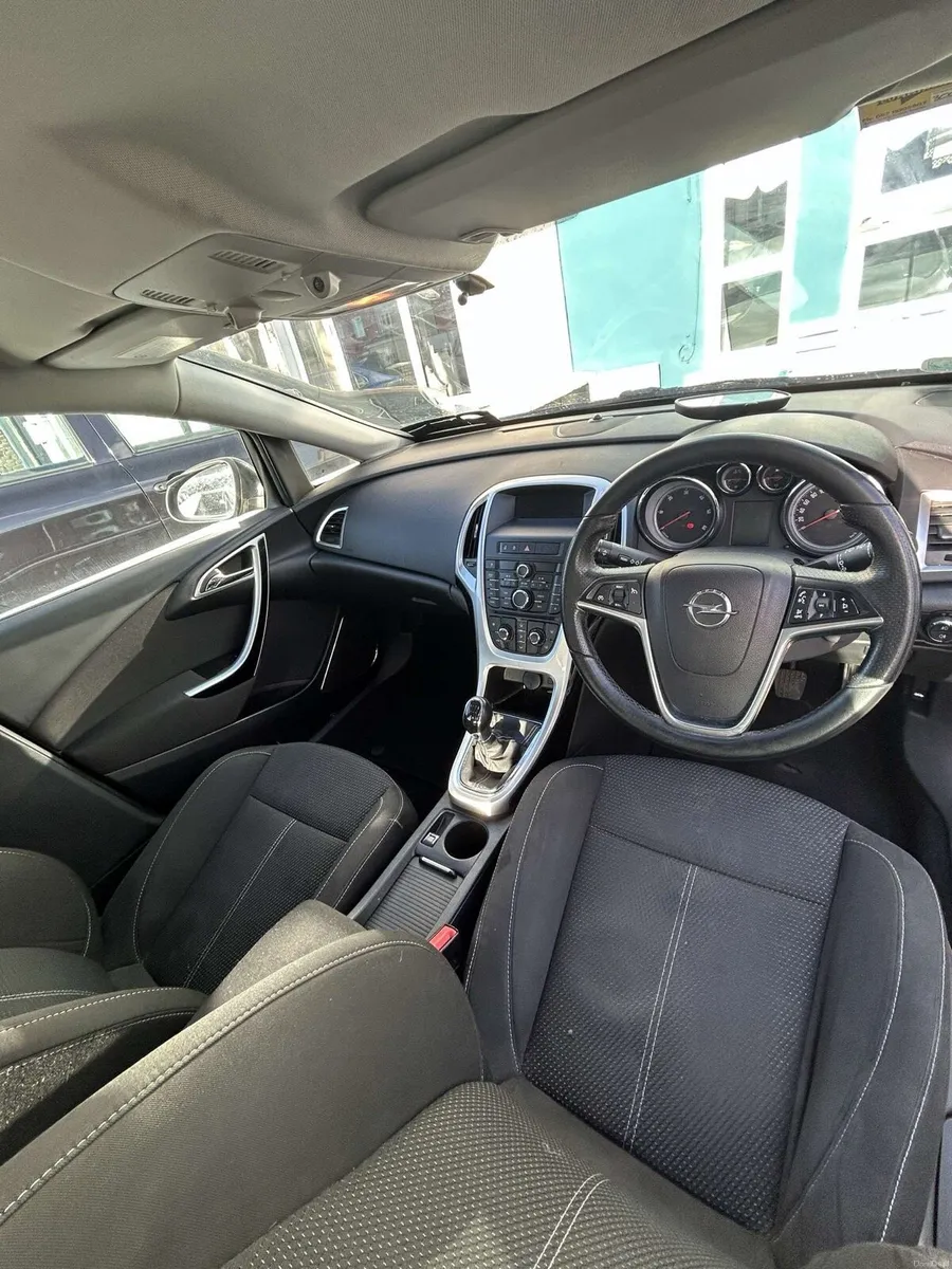 Opel Astra 1.7 CDTI - Image 4