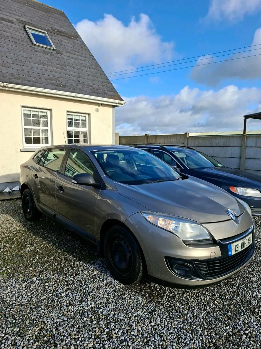 RENAULT MEGANE 2013 ESTATE LOW KM - Image 3