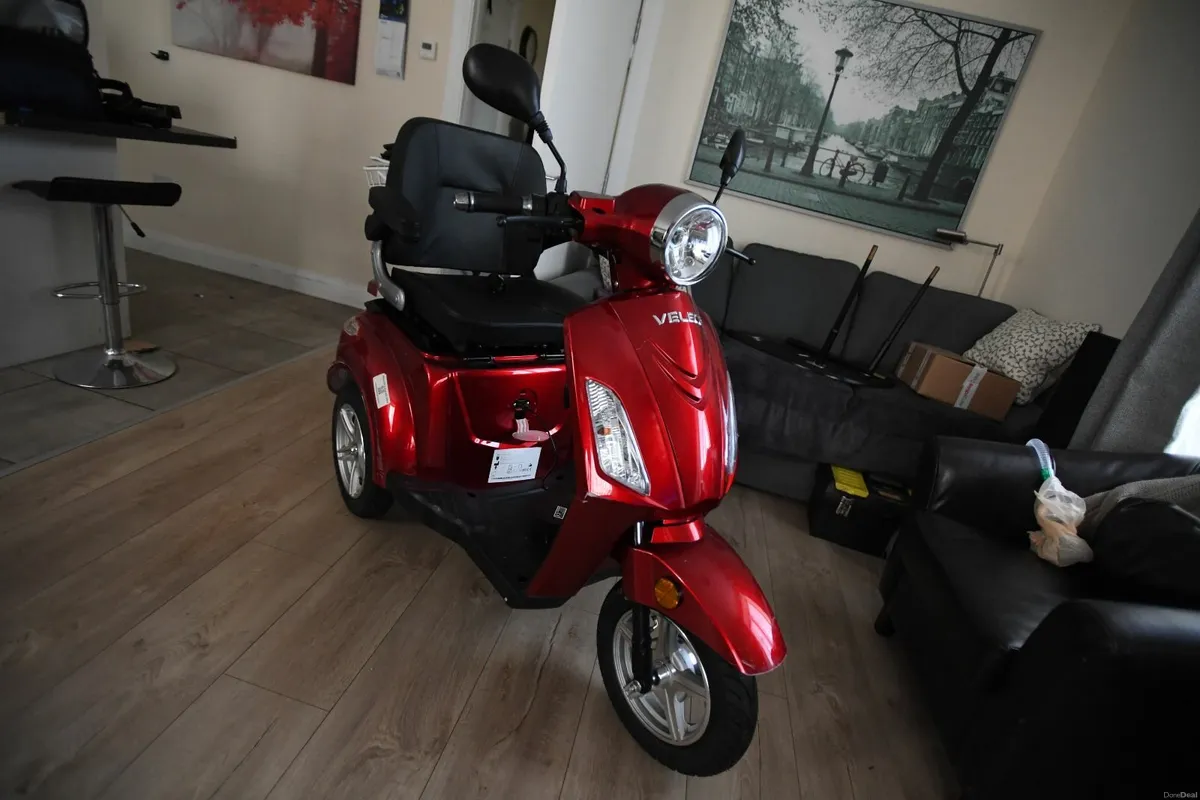 MOBILITY SCOOTER - Image 4