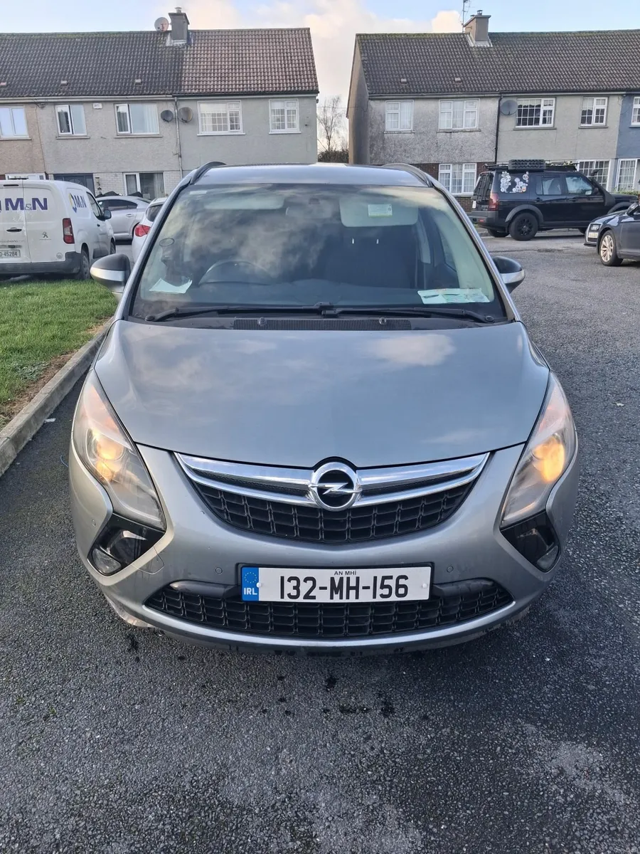 Opel Zafira 2013 - Image 1