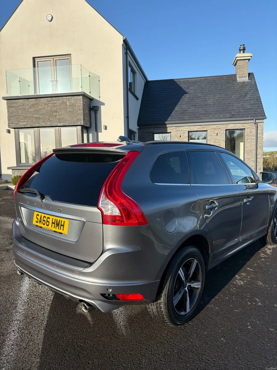 2016 Volvo XC60 R-Design - Image 3