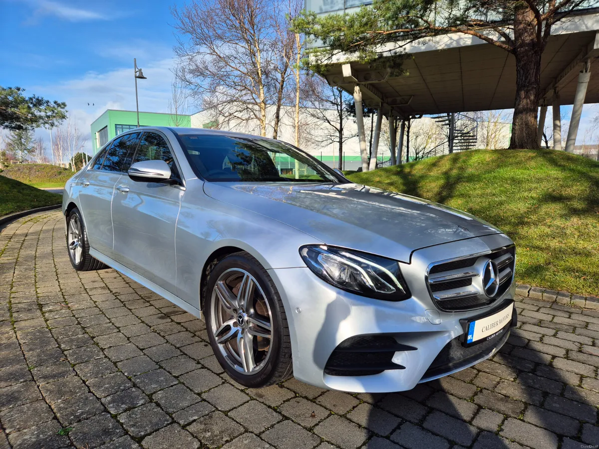 MERCEDES E220D AMG TWIN DIGITAL DISPLAYS - Image 1