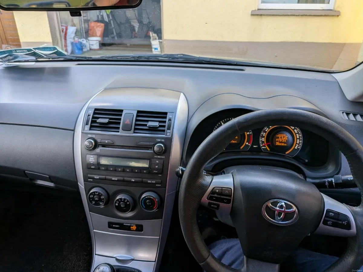 2013 Toyota Corolla 1.4 Diesel - Image 2