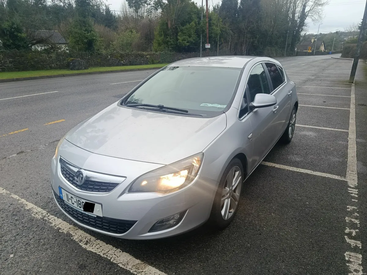 Vauxhall Astra 2011 - Image 1