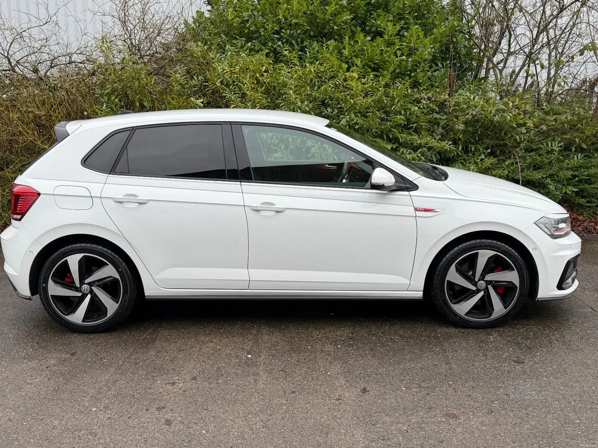 Volkswagen Polo 2.0 GTI DSG 44,000km - Image 4