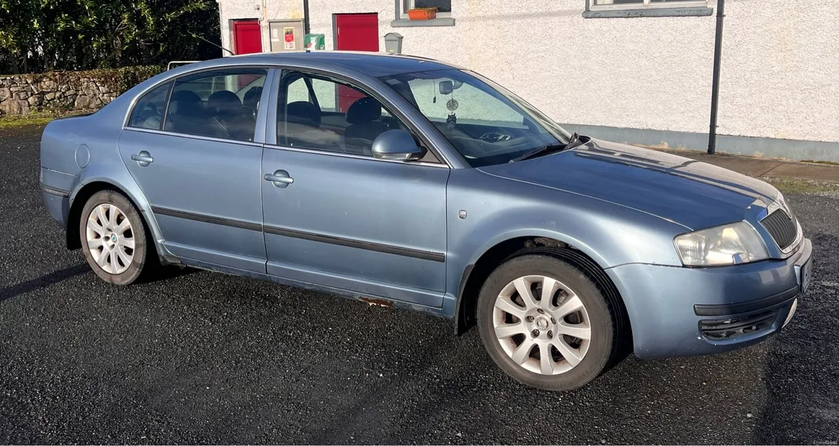 Skoda Superb - Image 1