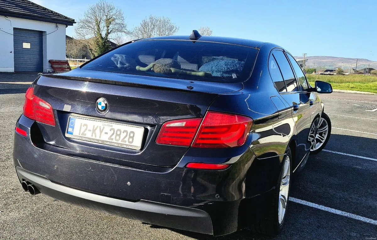 BMW 5-Series 2012 - Image 2